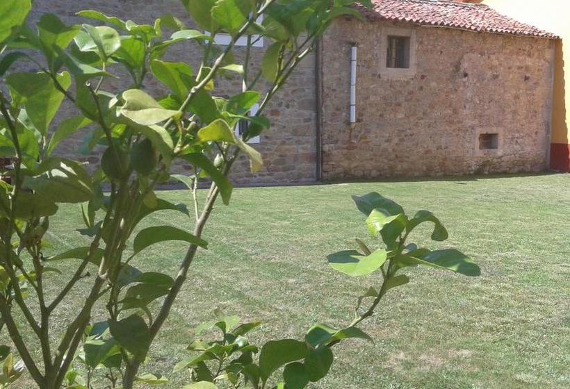 הוסטל Apartamentos Rurales La Casa Vieja De Alceda