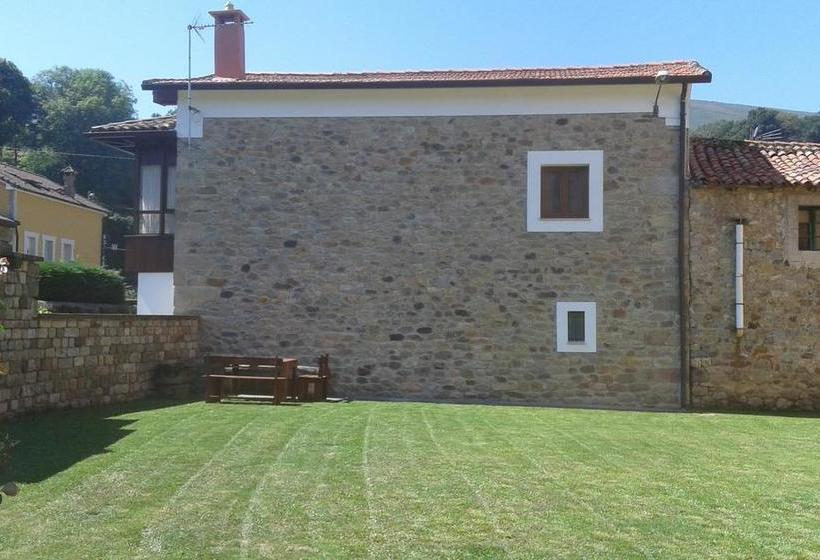 הוסטל Apartamentos Rurales La Casa Vieja De Alceda