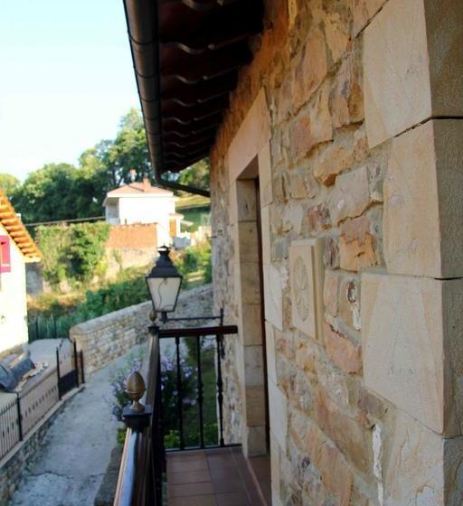 הוסטל Apartamentos Rurales La Casa Vieja De Alceda