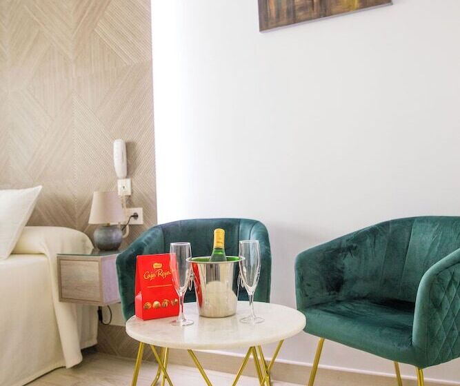 Apartahotel énfasis Group