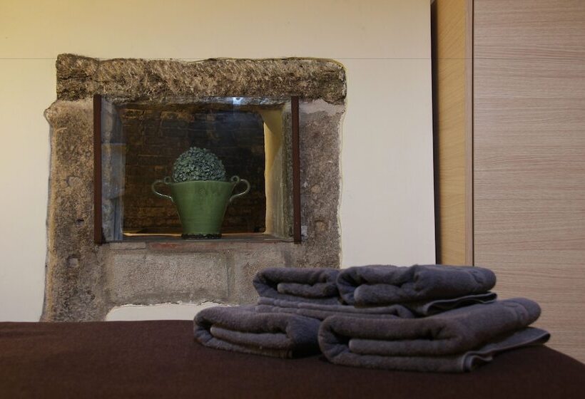 تختخواب و صبحانه Can Bo De Pau