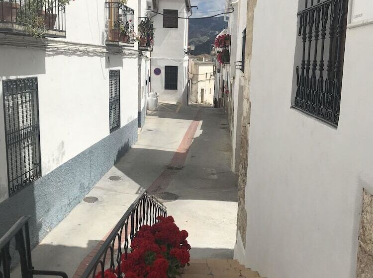 مبيت وإفطار Casa Aire De Lecrin