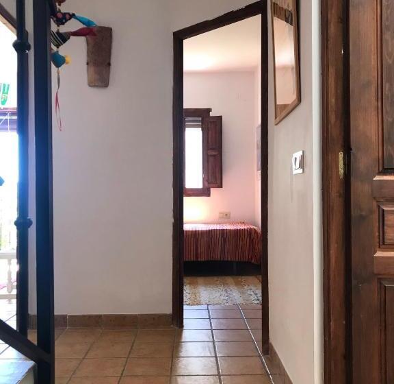 مبيت وإفطار Casa Aire De Lecrin