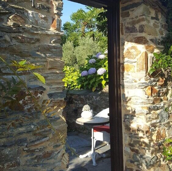 ベッドアンドブレックファースト Casa Peleyon