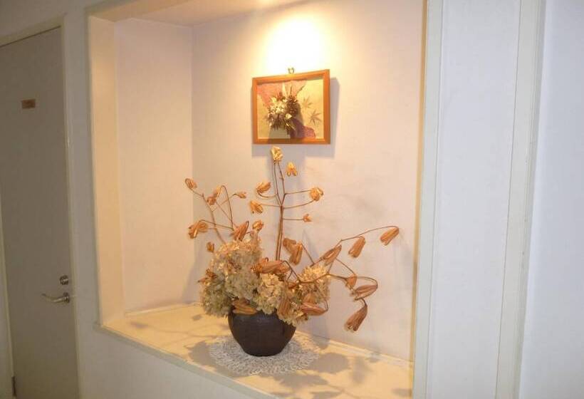 مبيت وإفطار St Village