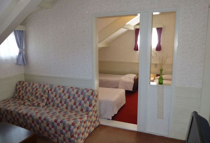 مبيت وإفطار St Village