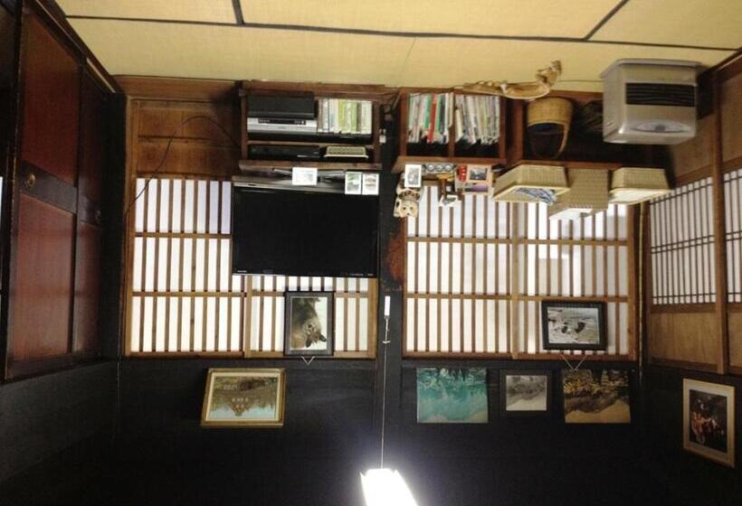 مبيت وإفطار Minshuku Yomoshirou