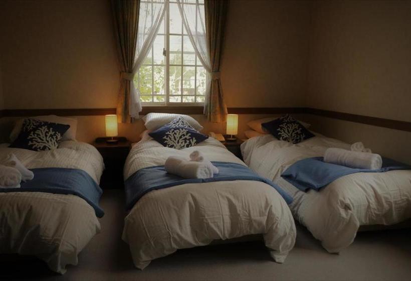 Bed and Breakfast White Silver Hakuba