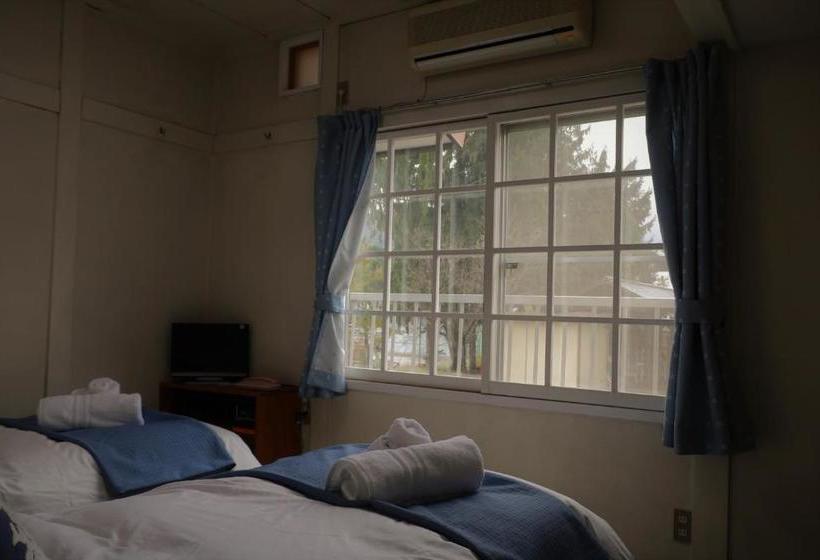 Bed and Breakfast White Silver Hakuba