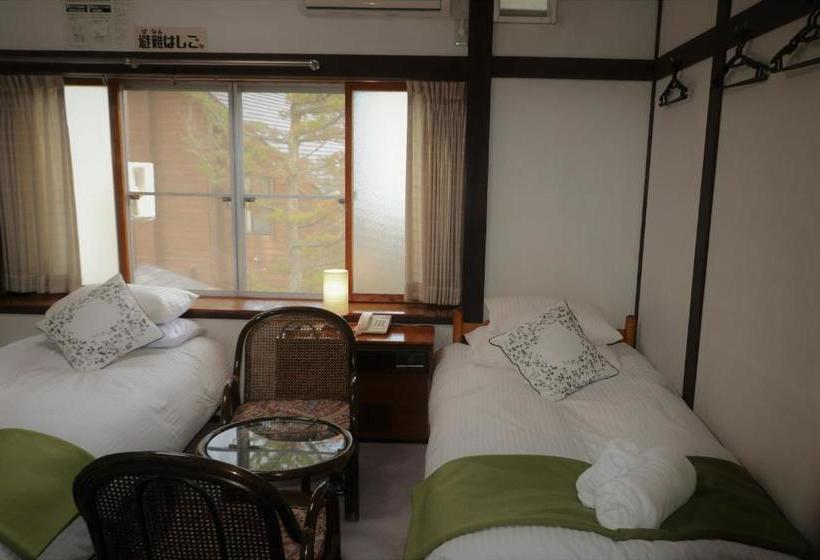 住宿加早餐  White Silver Hakuba