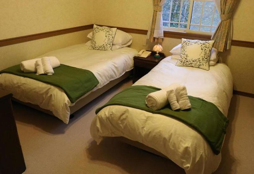 Bed and Breakfast White Silver Hakuba