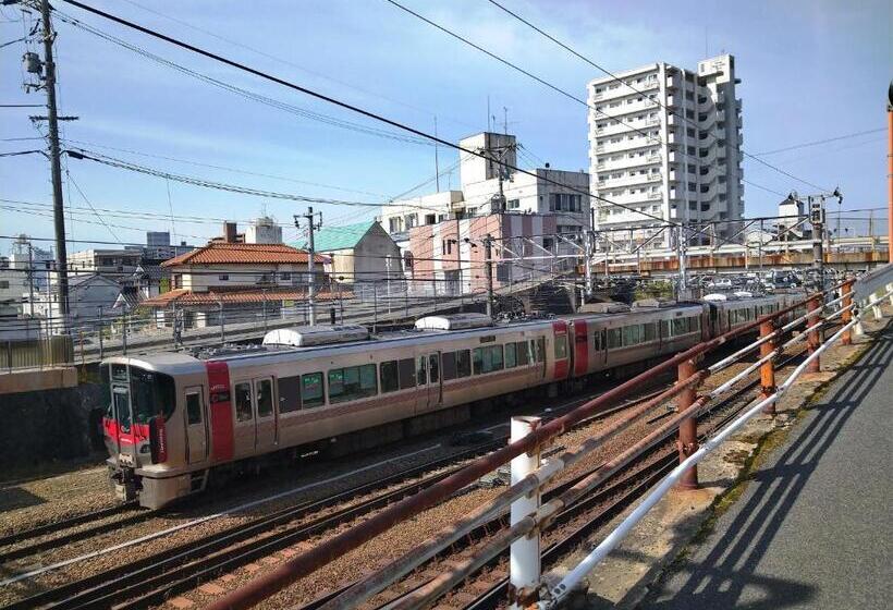 Hiroshima Saijo Youth Hostel