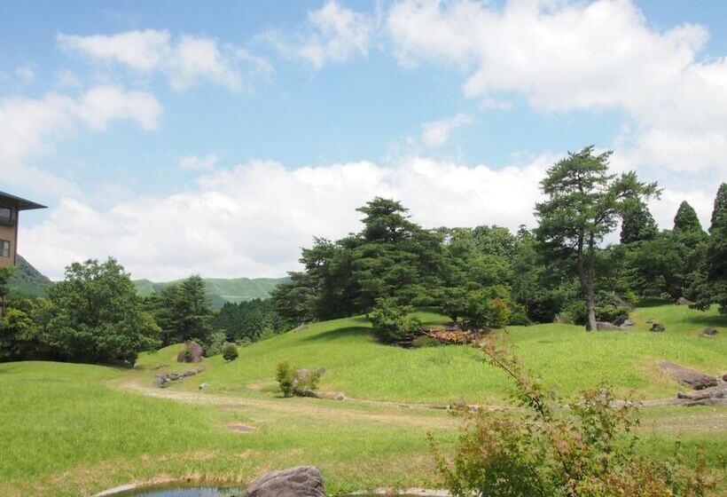 בית מלון כפרי Aso Baien Spa Resort