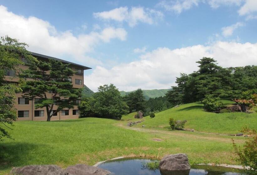 בית מלון כפרי Aso Baien Spa Resort