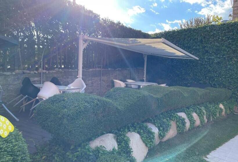 בית מלון כפרי Betriu