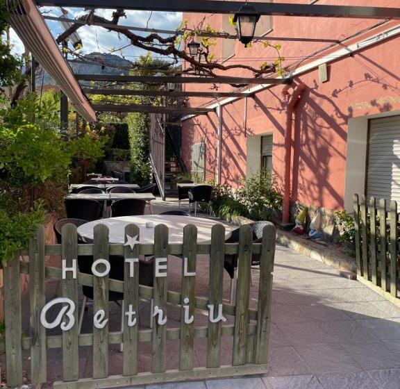 בית מלון כפרי Betriu