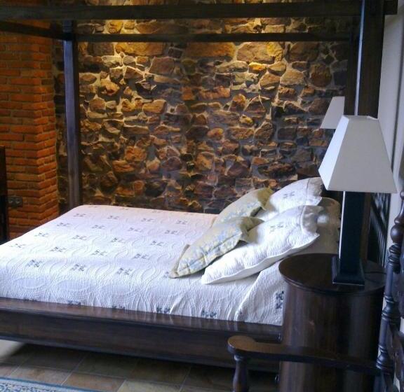 Отель Casona Los Gamonales