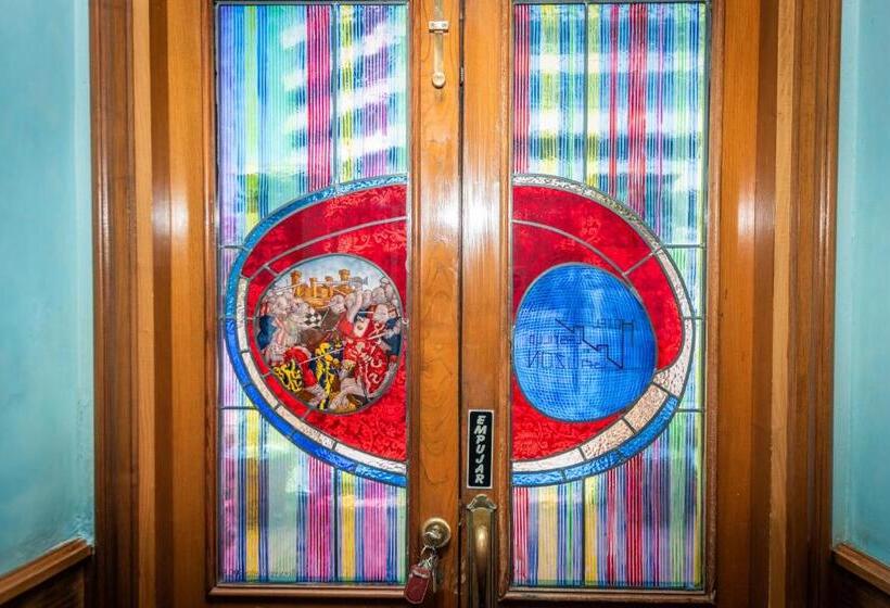 فندق Castillo De Gauzón