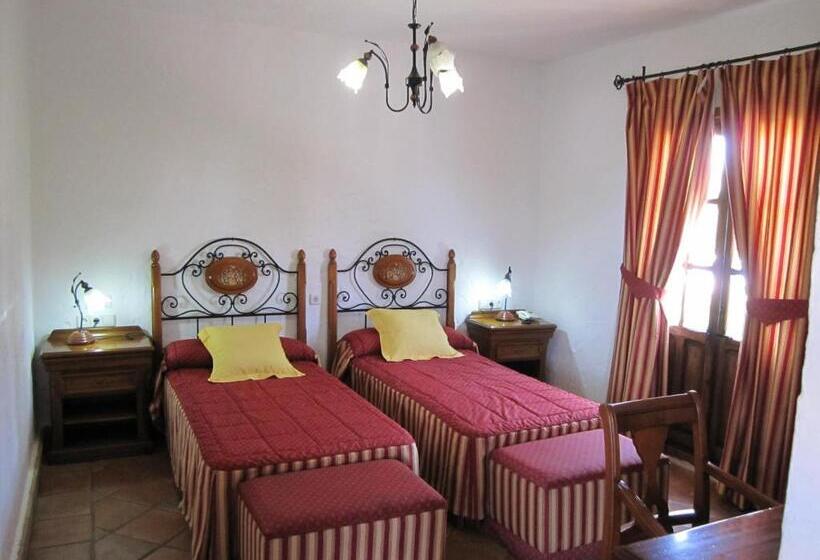 בית מלון כפרי Cortijo Las Grullas