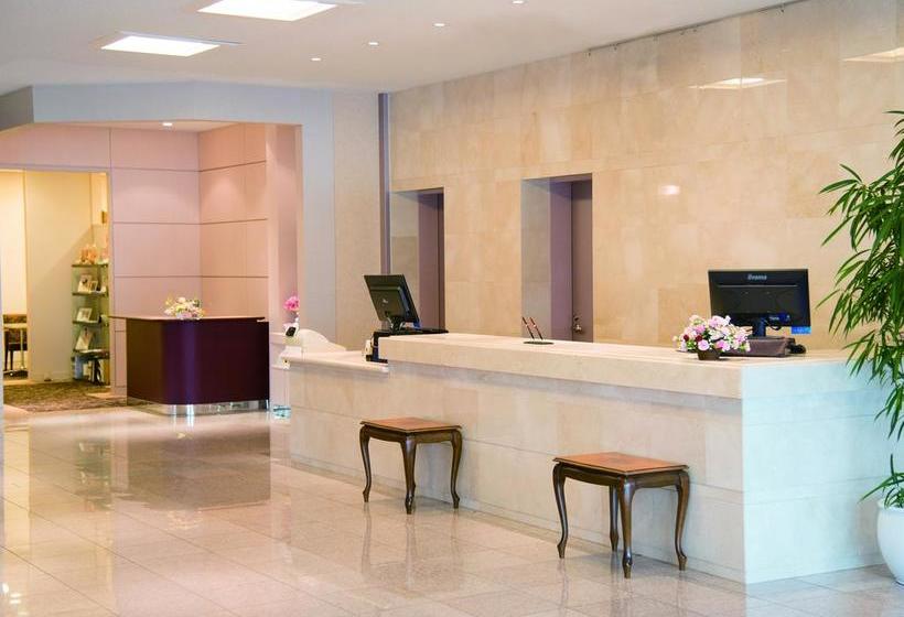 هتل Crown Palais Kofu