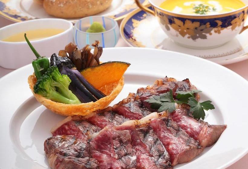 هتل Crown Palais Kofu