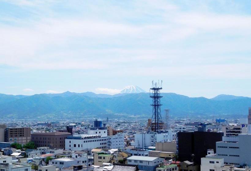 هتل Crown Palais Kofu