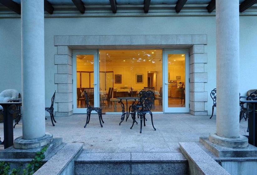 هتل Crown Palais Kofu