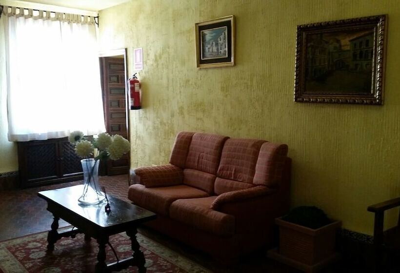 Отель El Zorzal