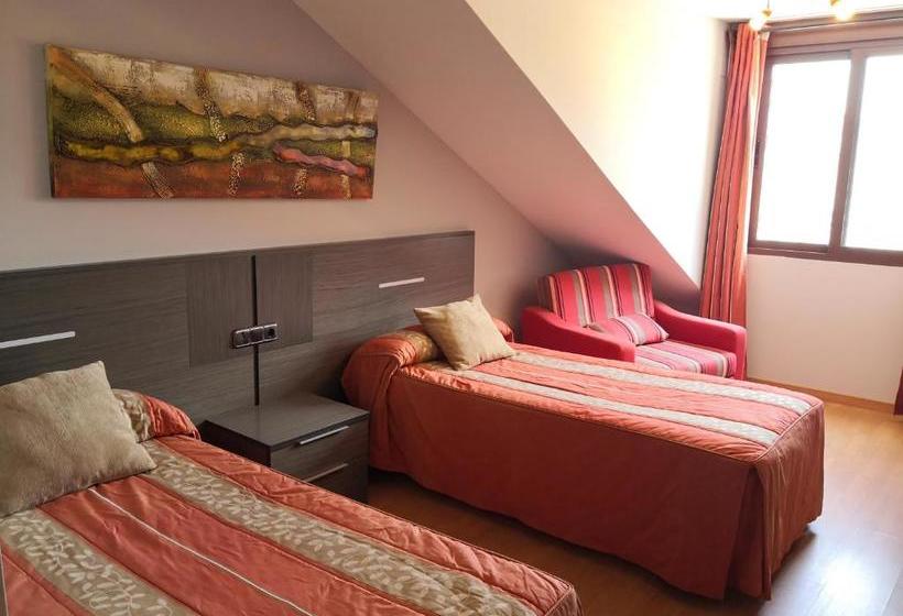 Отель Fray Sebastian