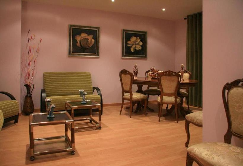 Отель Fray Sebastian