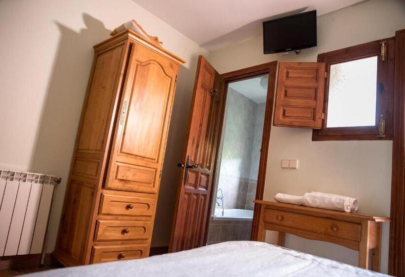 فندق Hospedaje Rural Casa Parri