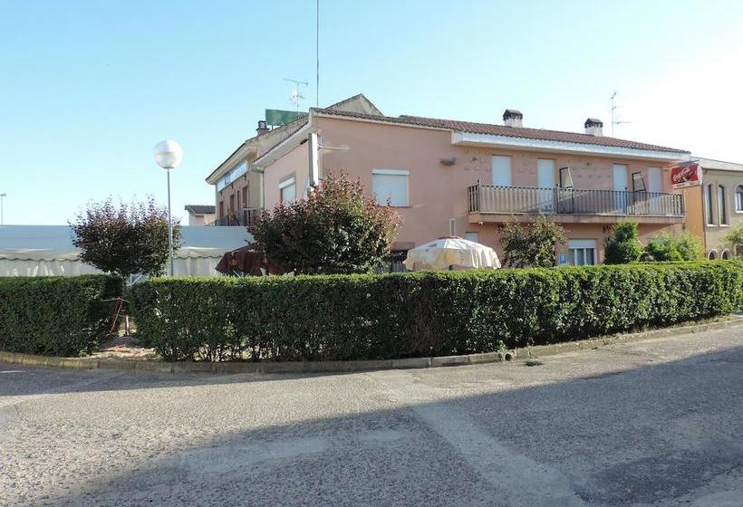 فندق Hostal Sali