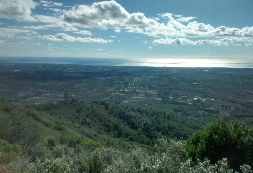 호텔 Hostal Sant Roc