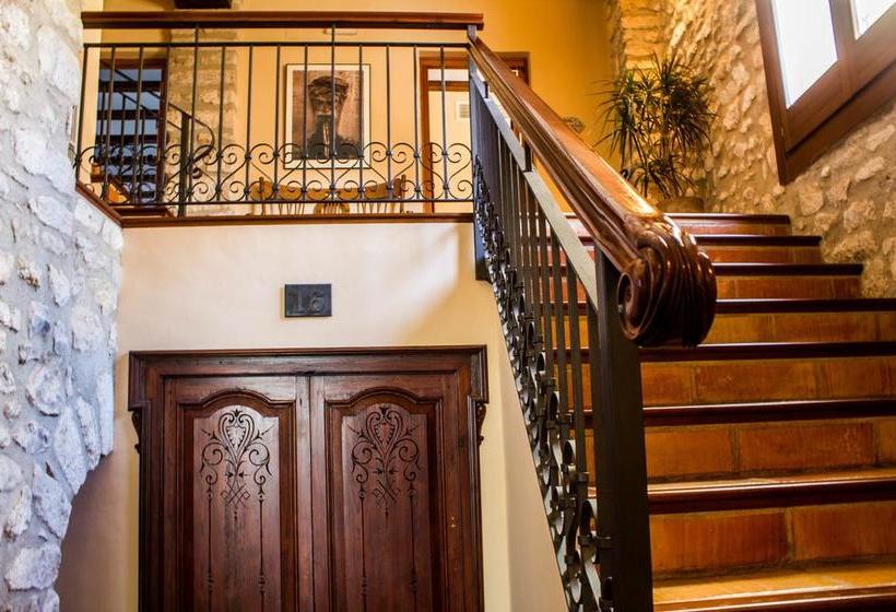 Отель La Font D'alcala