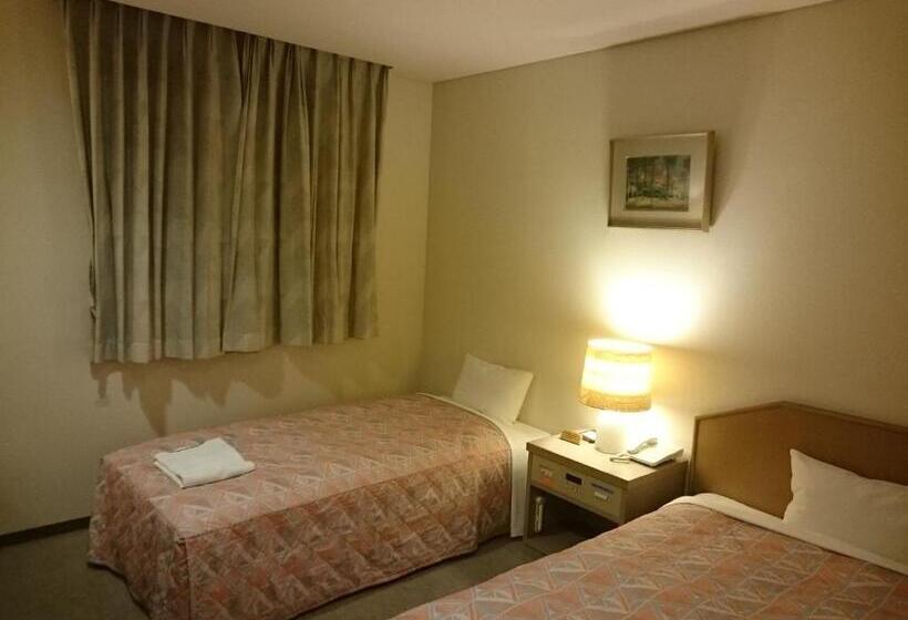 Отель Lakeland Hikone