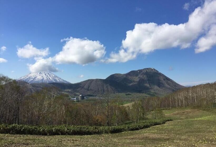 בית מלון כפרי Lodge Romulus