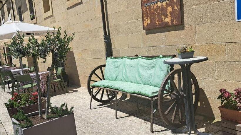 Отель Los Calaos De Briones