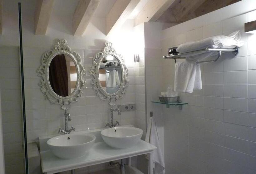 Отель Los Calaos De Briones