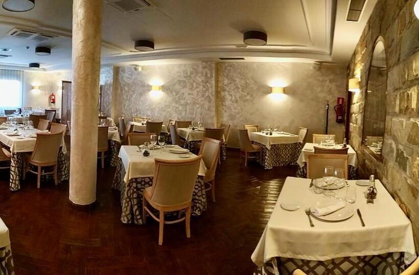 Отель Los Conejos