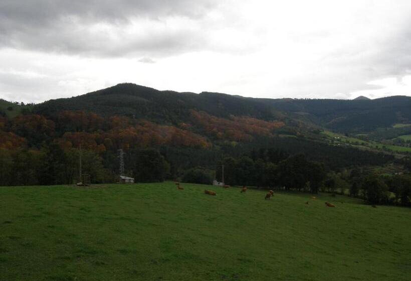 בית מלון כפרי Mendi Alai