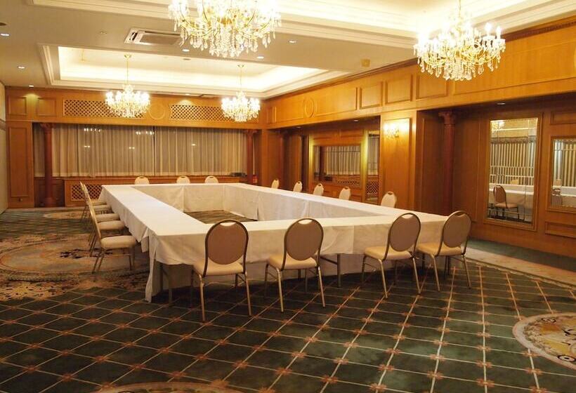 בית מלון כפרי Midorinokaze Resort Kitayuzawa