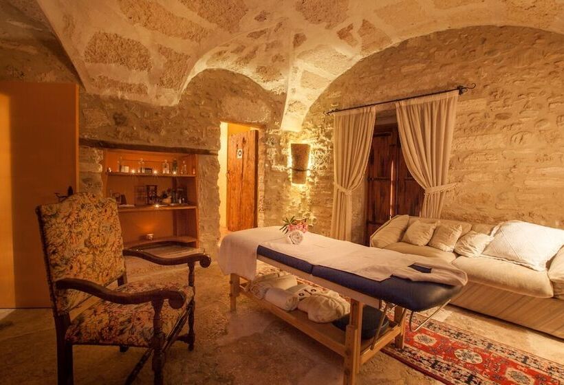 Milestrelles Hotel   Adults Only