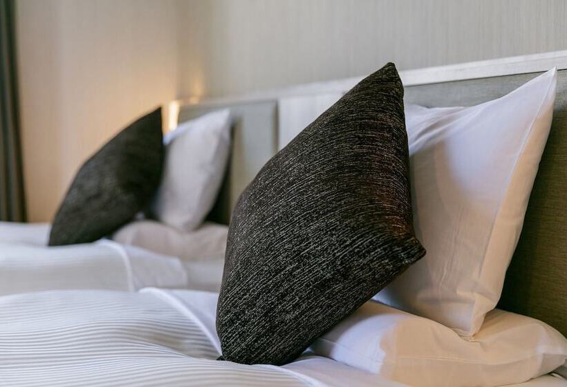 Отель Mystays Kagoshima Tenmonkan Annex