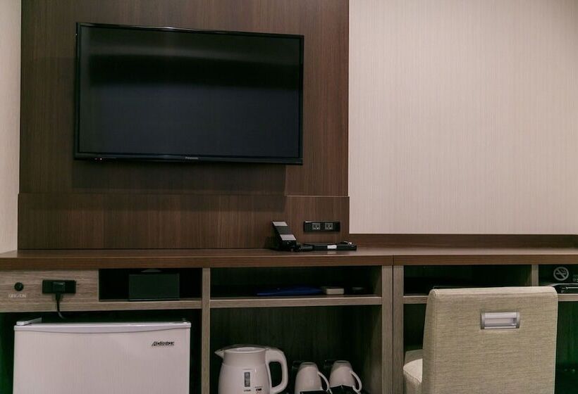 Отель Mystays Kagoshima Tenmonkan Annex