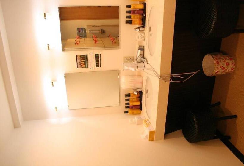 هتل Naito Kofu Showa