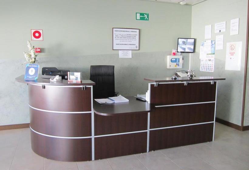 هتل Nuñez Tomelloso