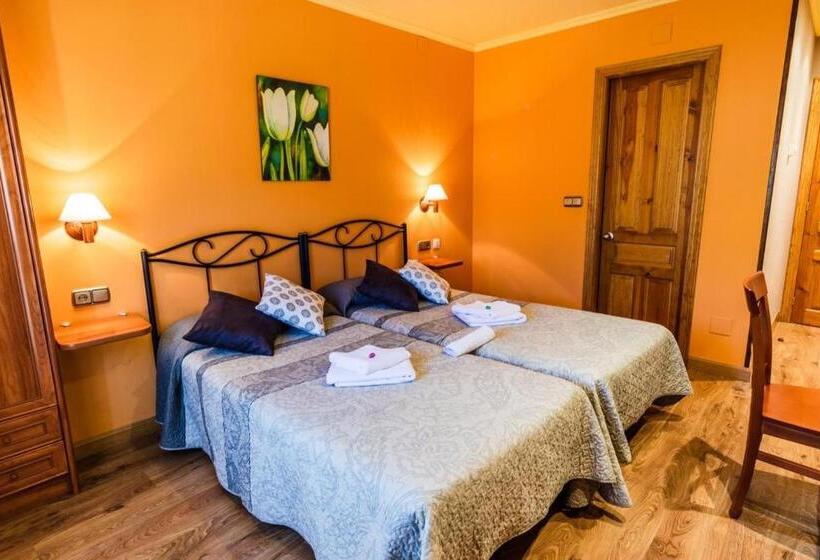 فندق Peña Pandos