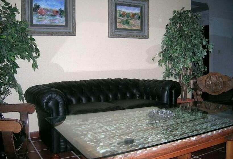 فندق Peñarrubia