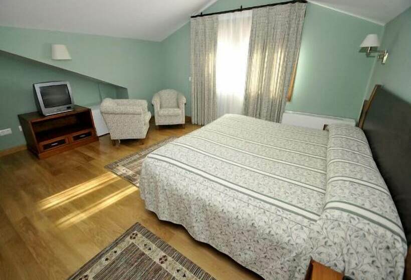 فندق Peñarrubia