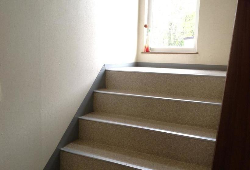 בית מלון כפרי Rusutsu Lodges Pension Lilla Huset